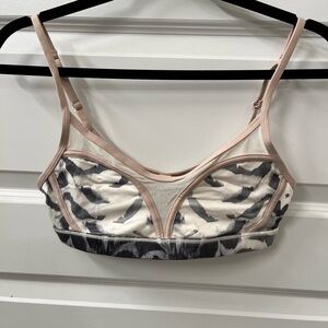 Lululemon Dance To Yoga Bra